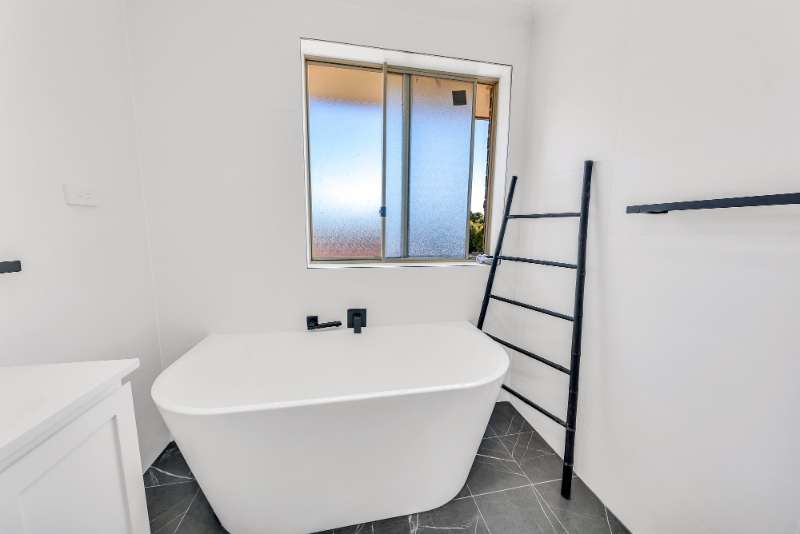 Small bathroom renovation tips